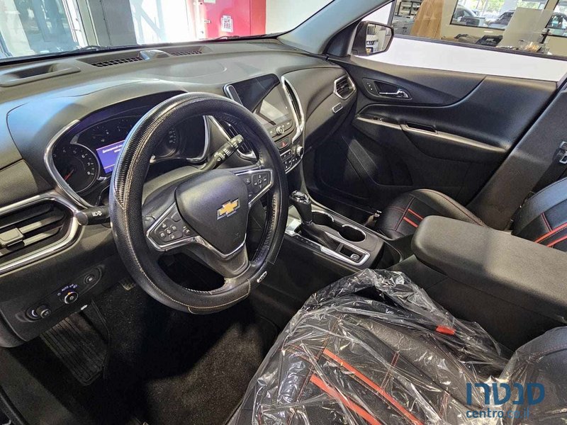 2020' Chevrolet Equinox photo #4