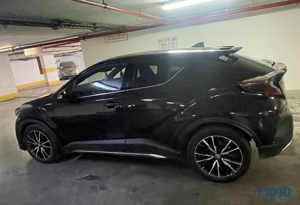 2019' Toyota C-Hr טויוטה photo #2