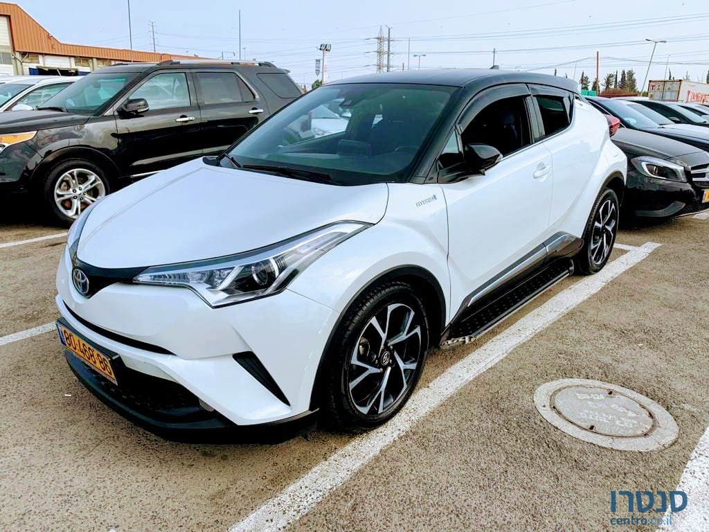 2017' Toyota C-HR photo #1