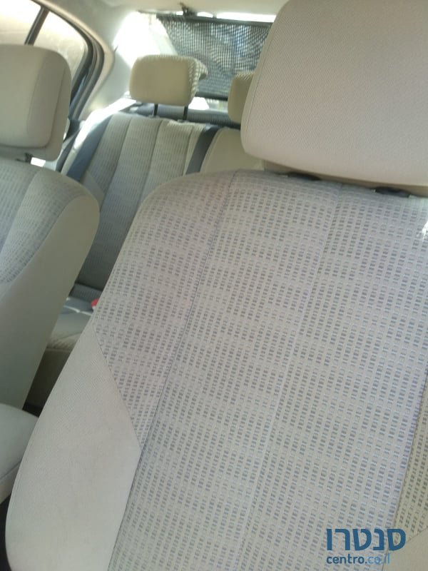 2008' Renault Megane photo #2