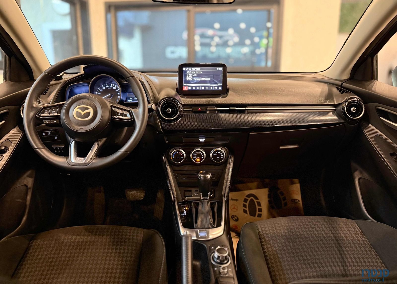 2018' Mazda 2 מאזדה photo #5