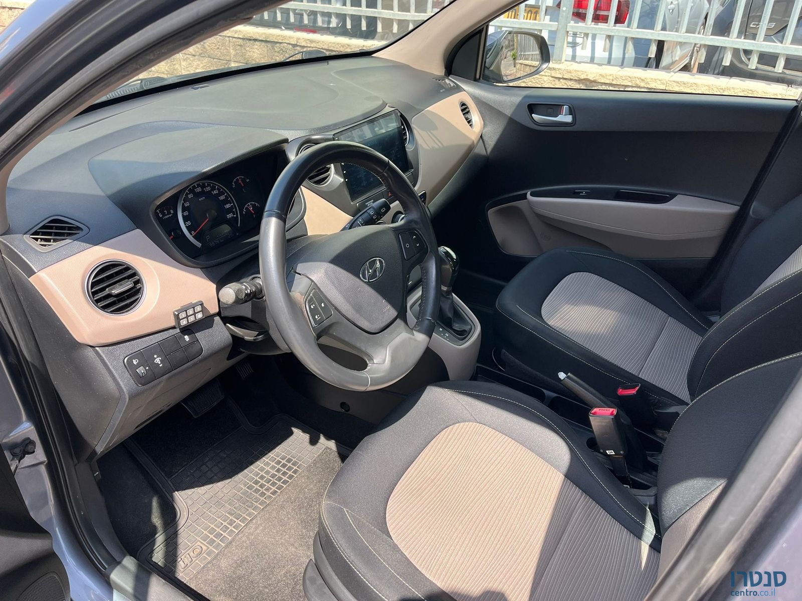 2018' Hyundai i10 photo #3