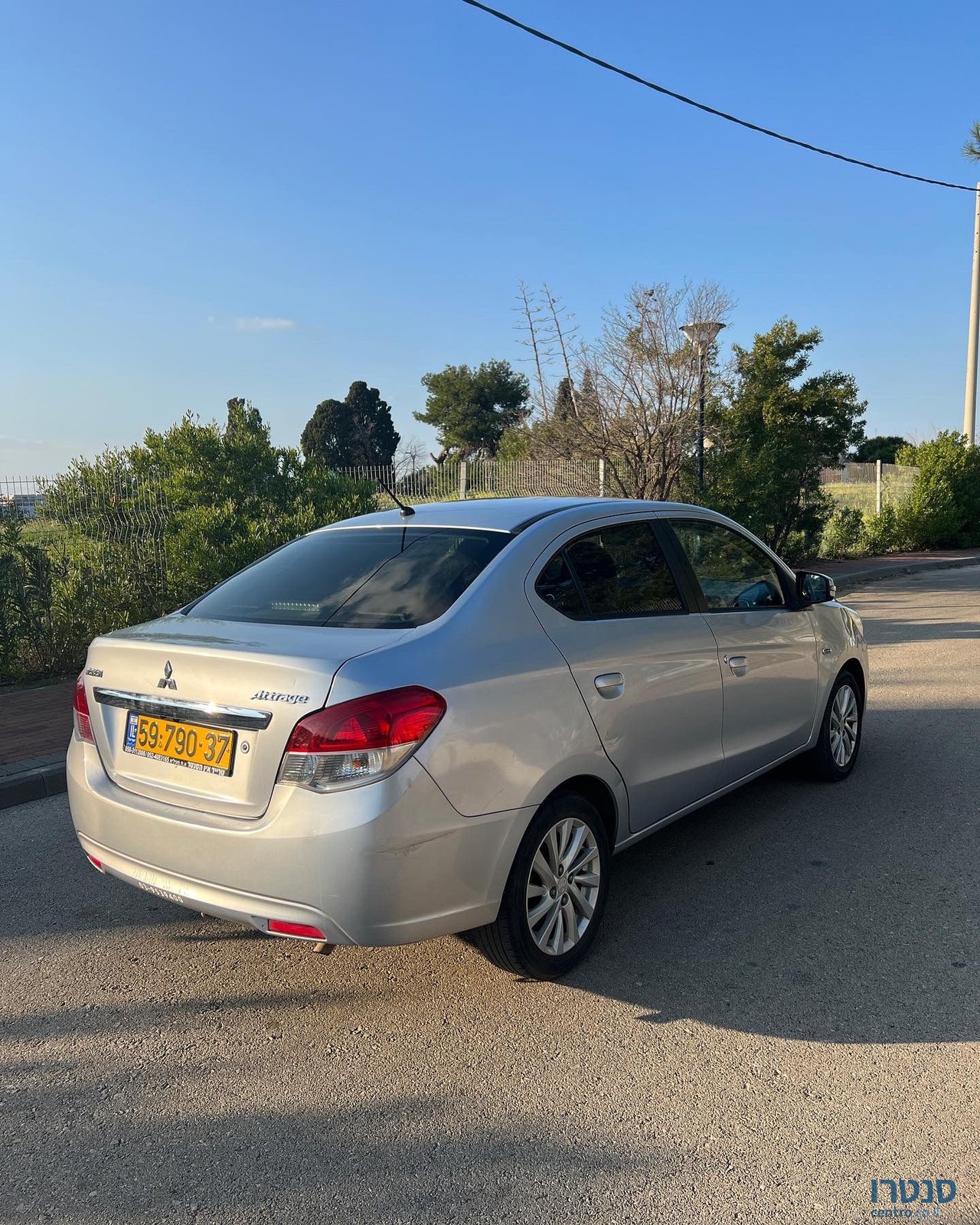 2016' Mitsubishi Attrage מיצובישי אטראז photo #5