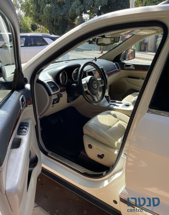 2012' Jeep Grand Cherokee ג'יפ גרנד צ'ירוקי photo #4