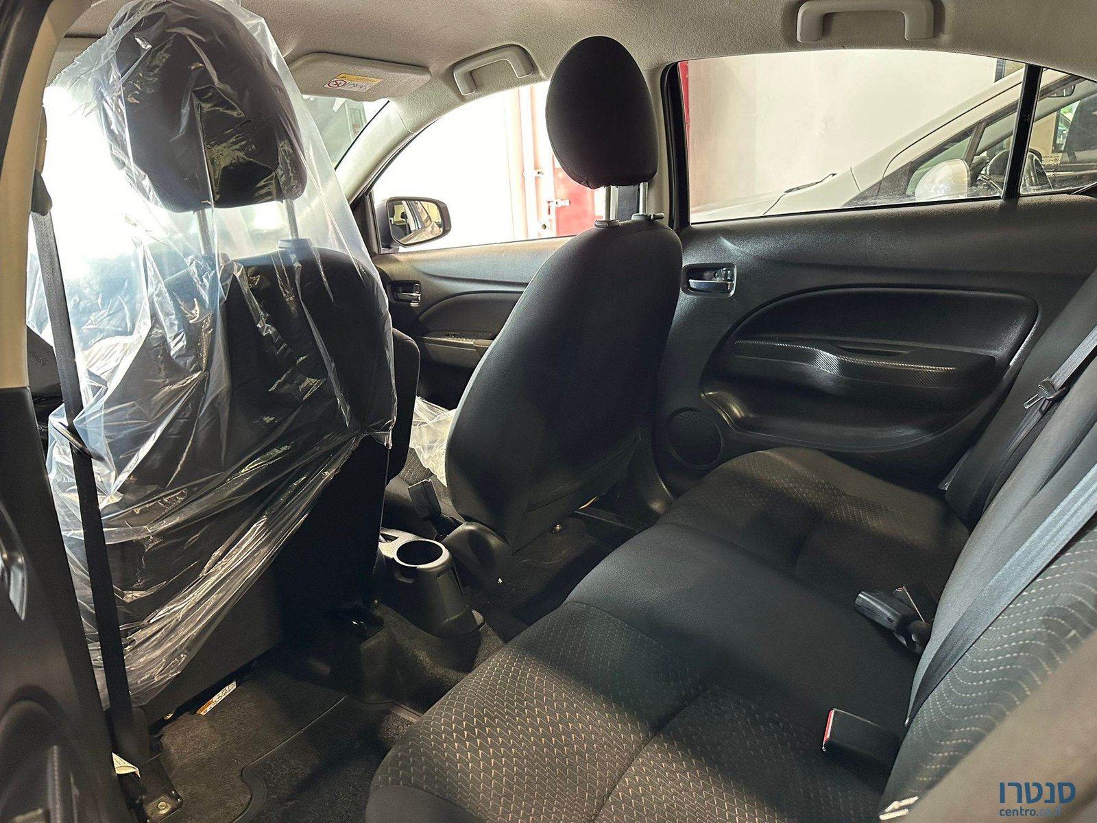 2020' Mitsubishi Attrage photo #6