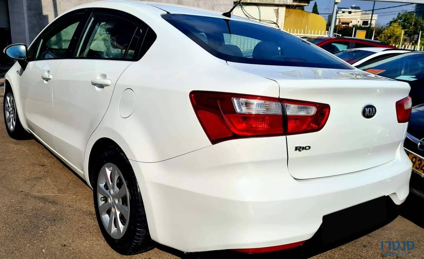 2017' Kia Rio photo #4