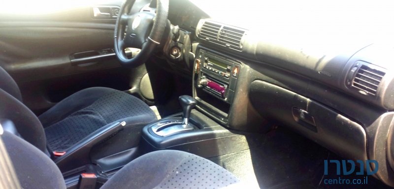 1999' Volkswagen Passat photo #4