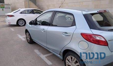 2009' Mazda 2 מאזדה 2 אקטיב photo #1