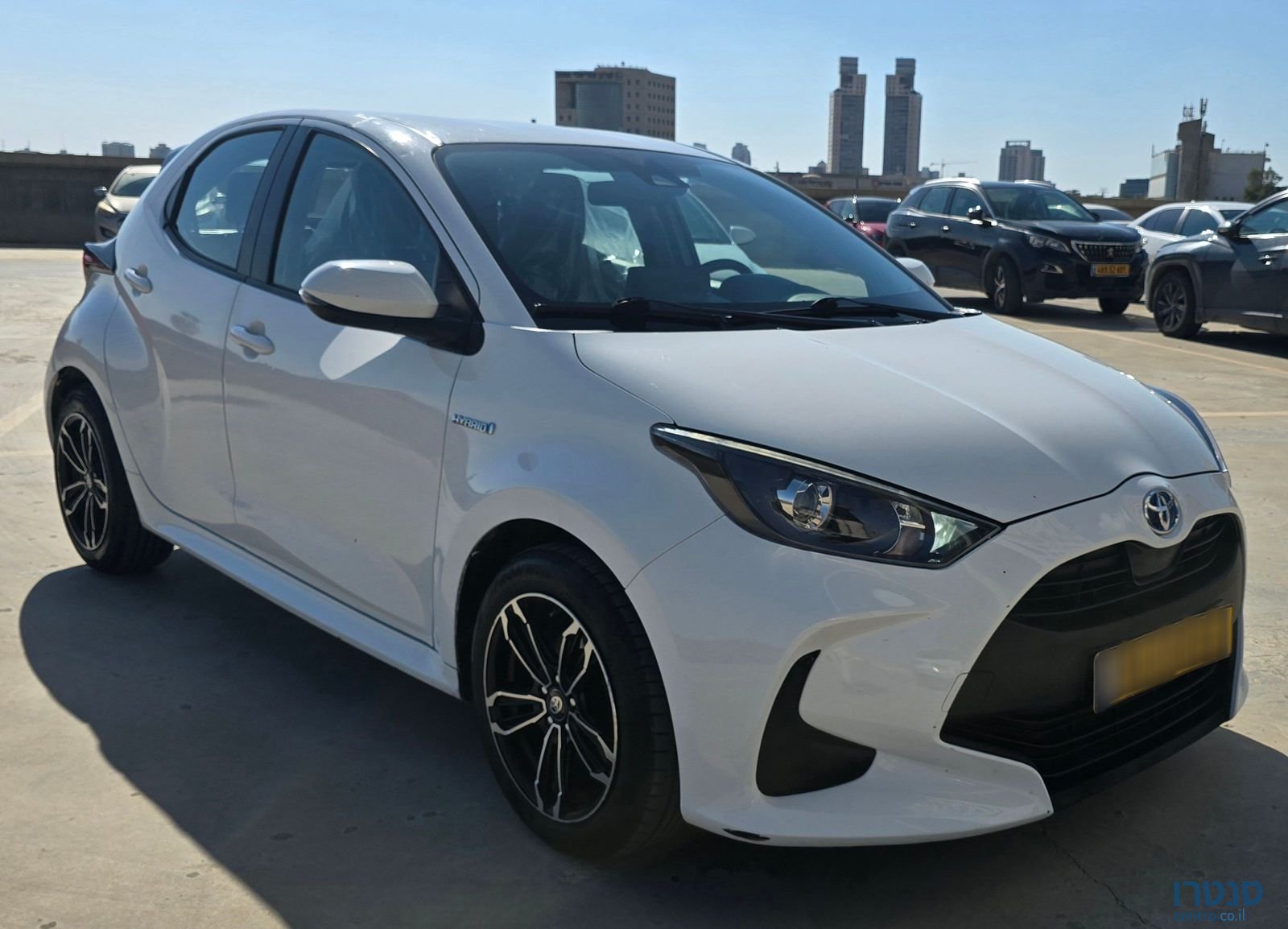 2021' Toyota Yaris טויוטה יאריס photo #1