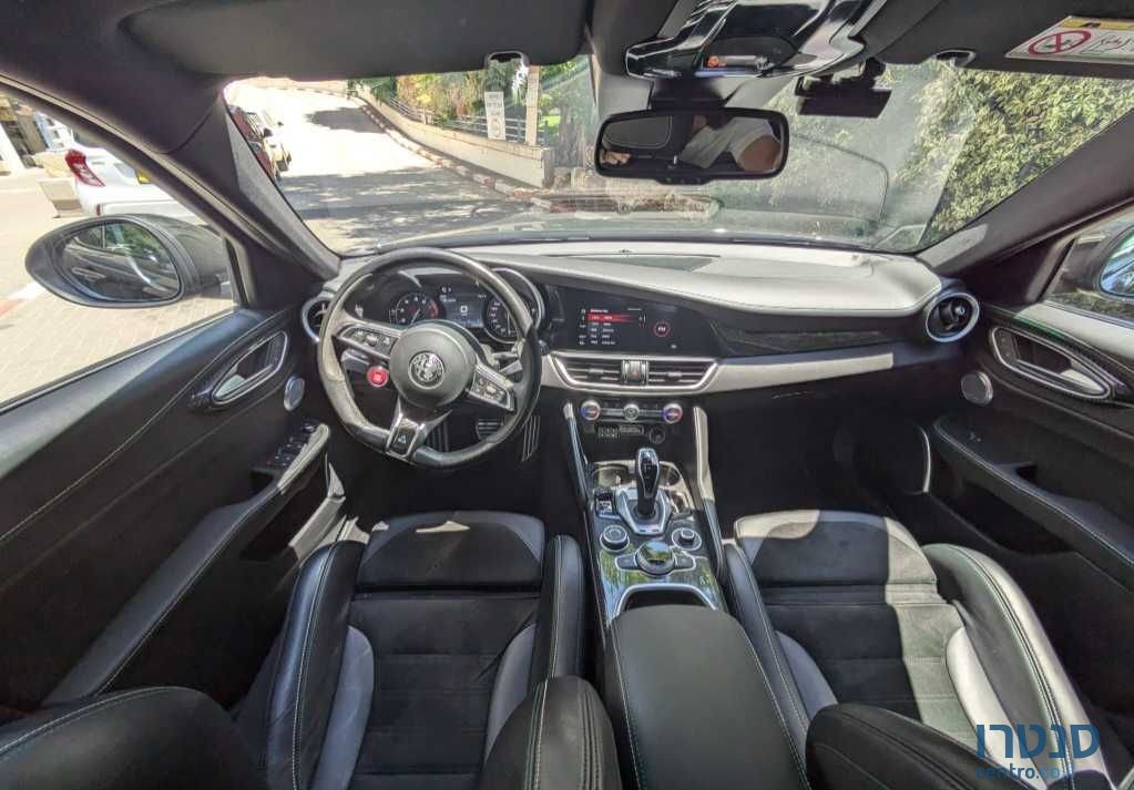 2022' Alfa Romeo Giulia אלפא רומיאו ג'וליה photo #5