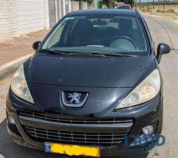 2012' Peugeot 207 פיג'ו photo #1