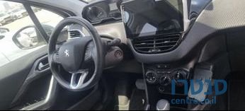2017' Peugeot 2008 פיג'ו photo #3