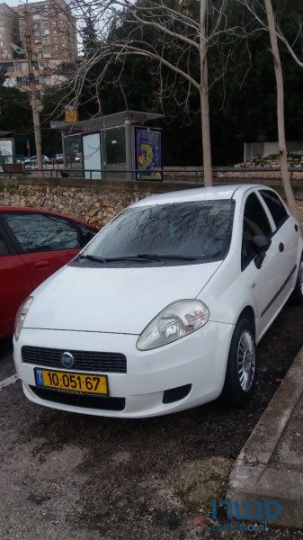 2008' Fiat Punto photo #1