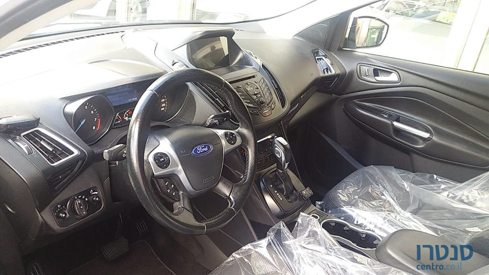 2015' Ford Kuga photo #3