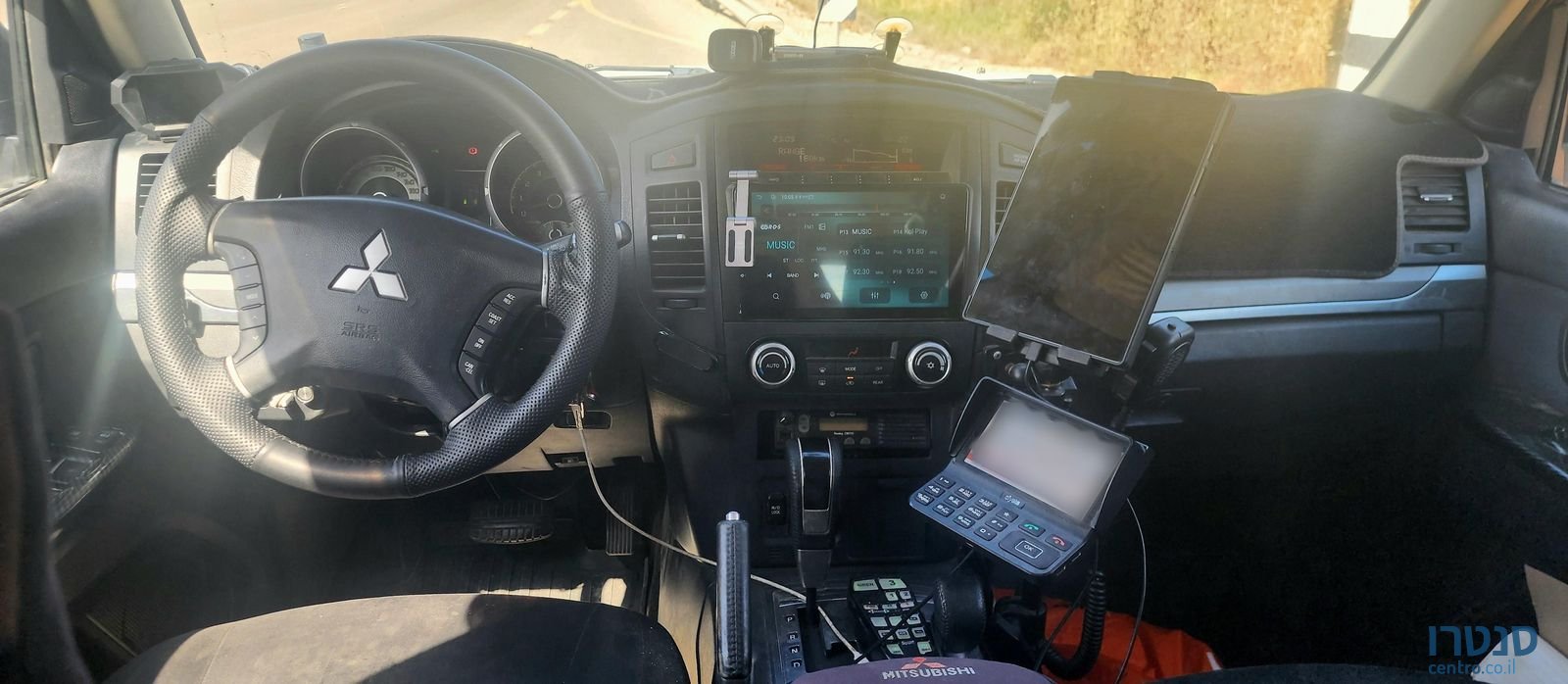 2013' Mitsubishi Pajero מיצובישי פג'רו photo #3