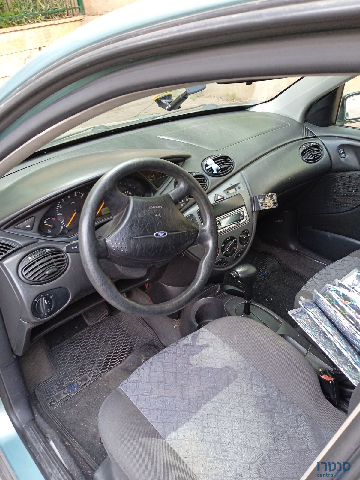 2002' Ford Focus פורד פוקוס photo #3