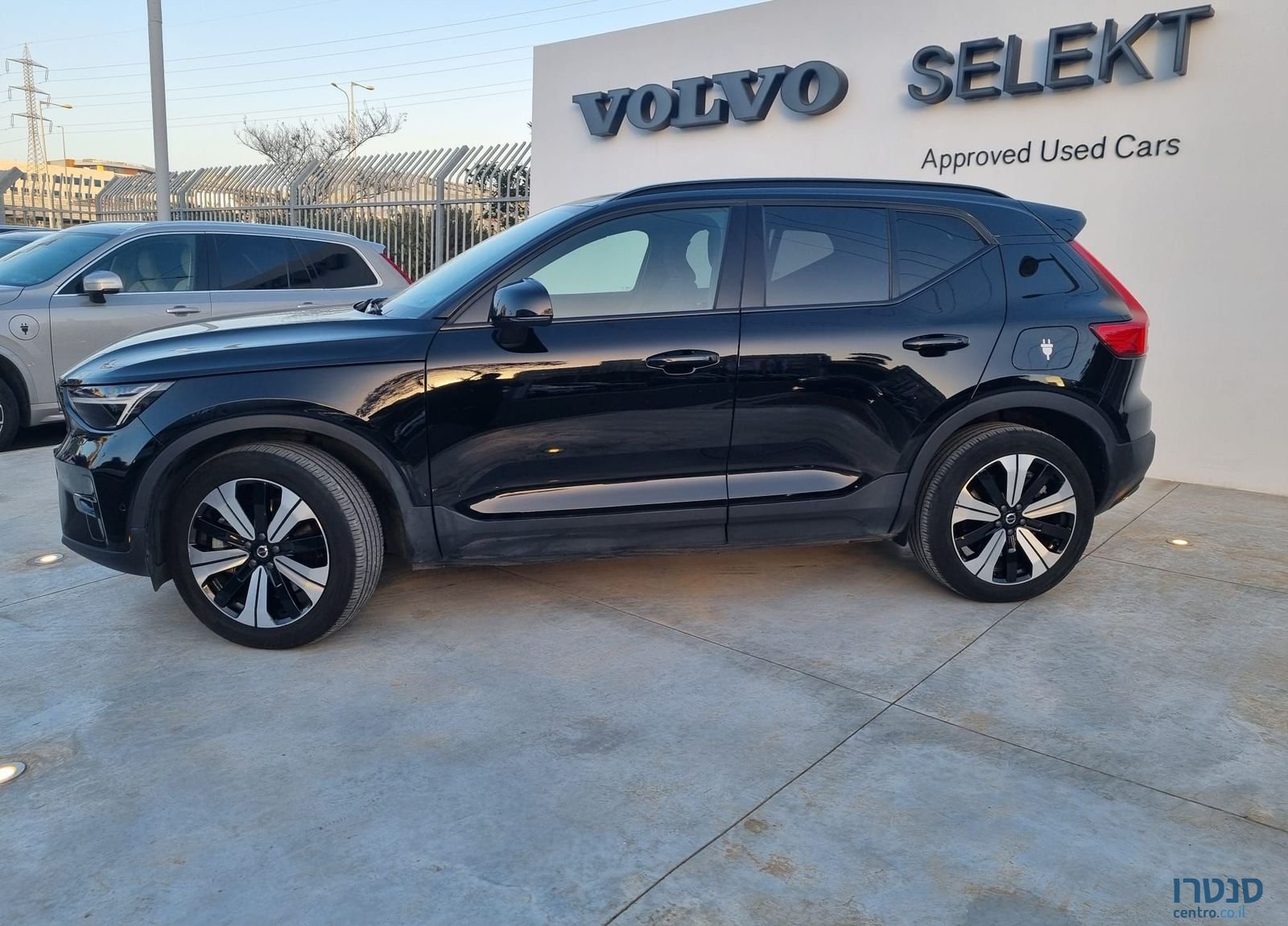 2023' Volvo XC40 וולוו photo #3