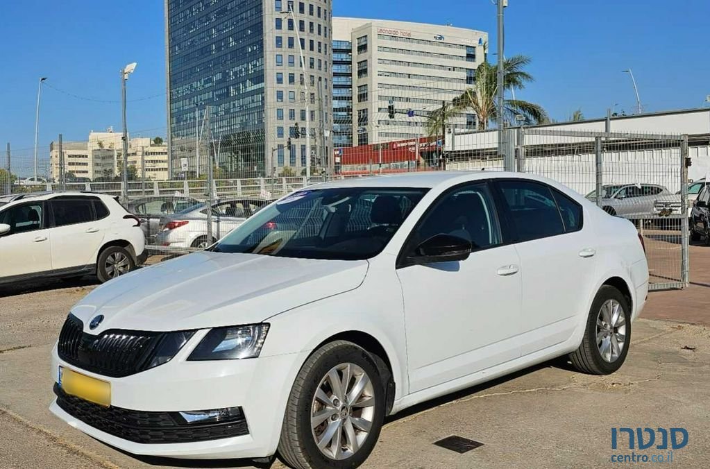 2020' Skoda Octavia סקודה אוקטביה photo #3