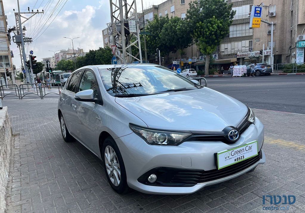 2018' Toyota Auris טויוטה אוריס photo #5