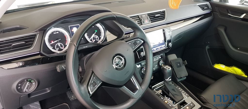 2018' Skoda Superb סקודה סופרב photo #5