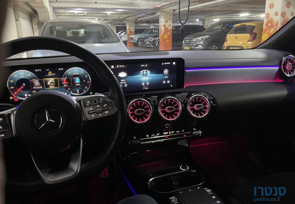 2020' Mercedes-Benz Cla מרצדס photo #2