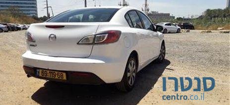 2010' Mazda 3 מאזדה 3 אקטיב photo #2