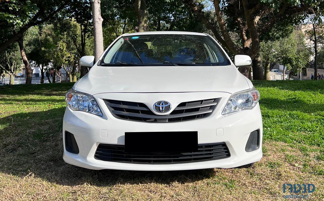 2013' Toyota Corolla photo #4