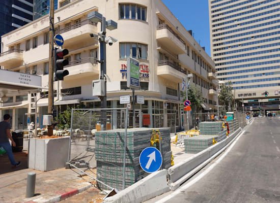 סלילת שבילי אופניים ברחובות רוטשילד-הרצל בתל אביב