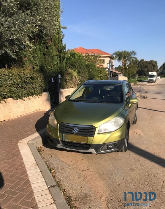 2014' Suzuki SX4 סוזוקי קרוסאובר photo #3