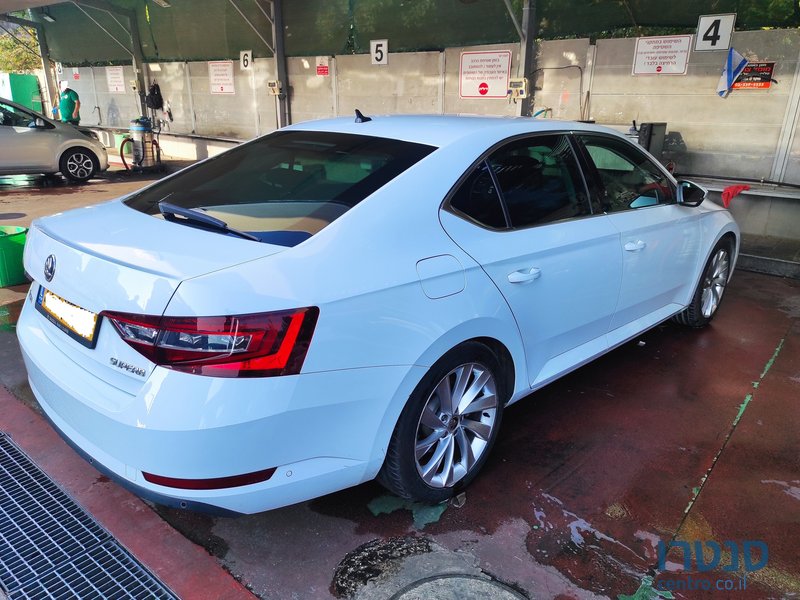 2016' Skoda Superb סקודה סופרב photo #1