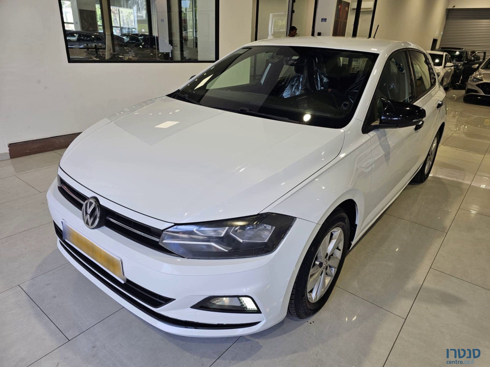 2019' Volkswagen Polo photo #1