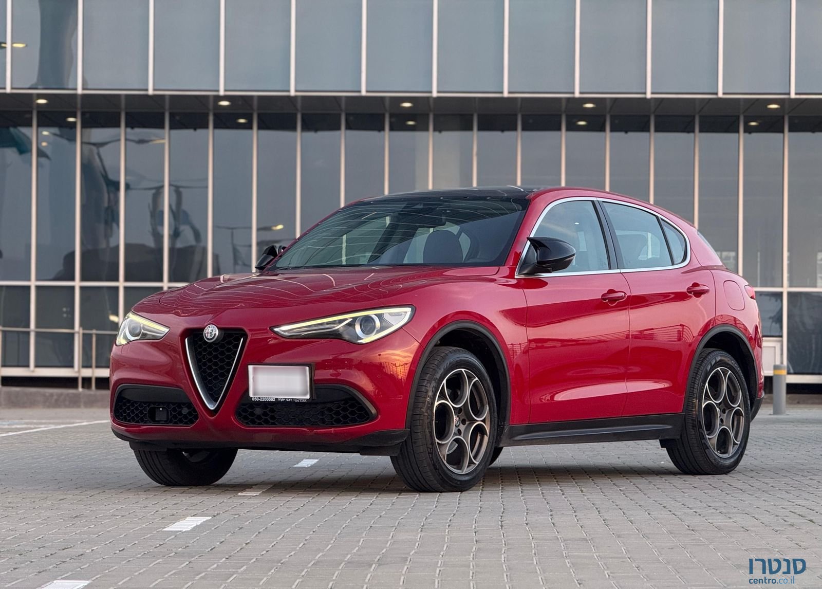 2018' Alfa Romeo Stelvio אלפא רומיאו סטלביו photo #3