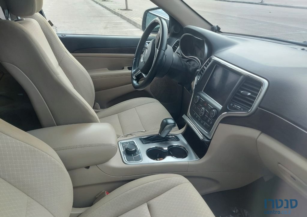2019' Jeep Grand Cherokee ג'יפ גרנד צ'ירוקי photo #2