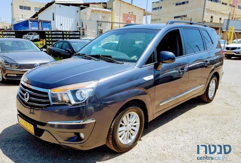2015' SsangYong Rodius photo #1