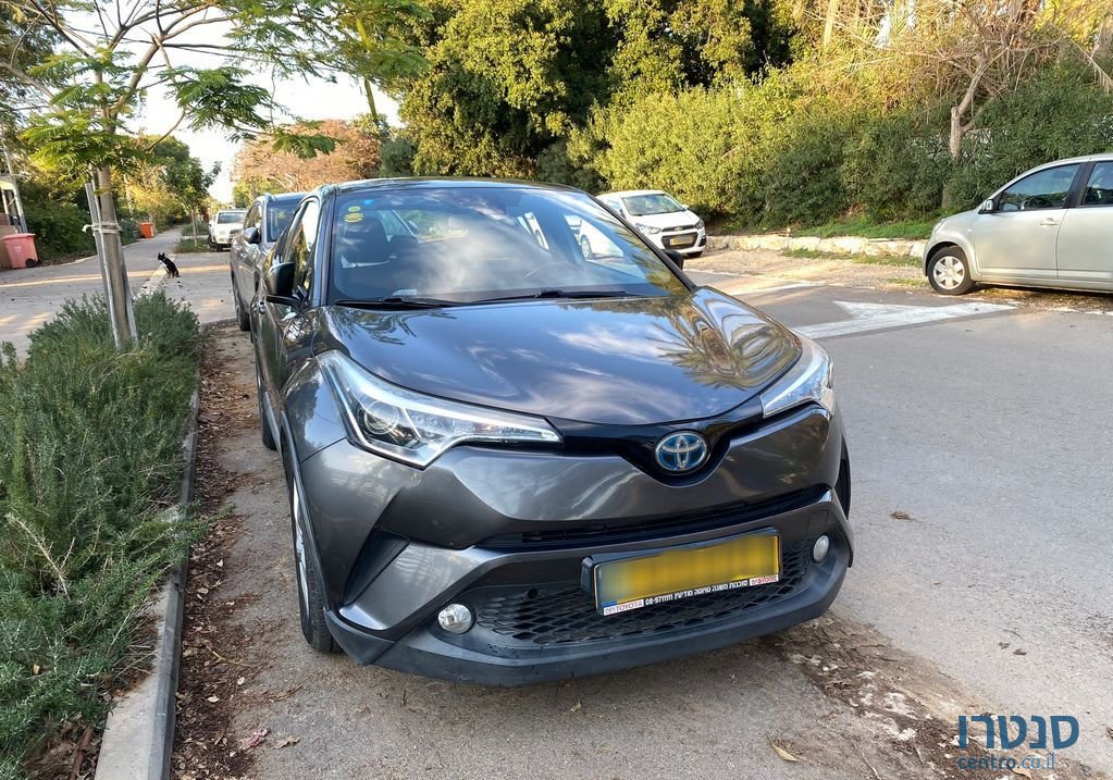 2018' Toyota C-HR טויוטה photo #2