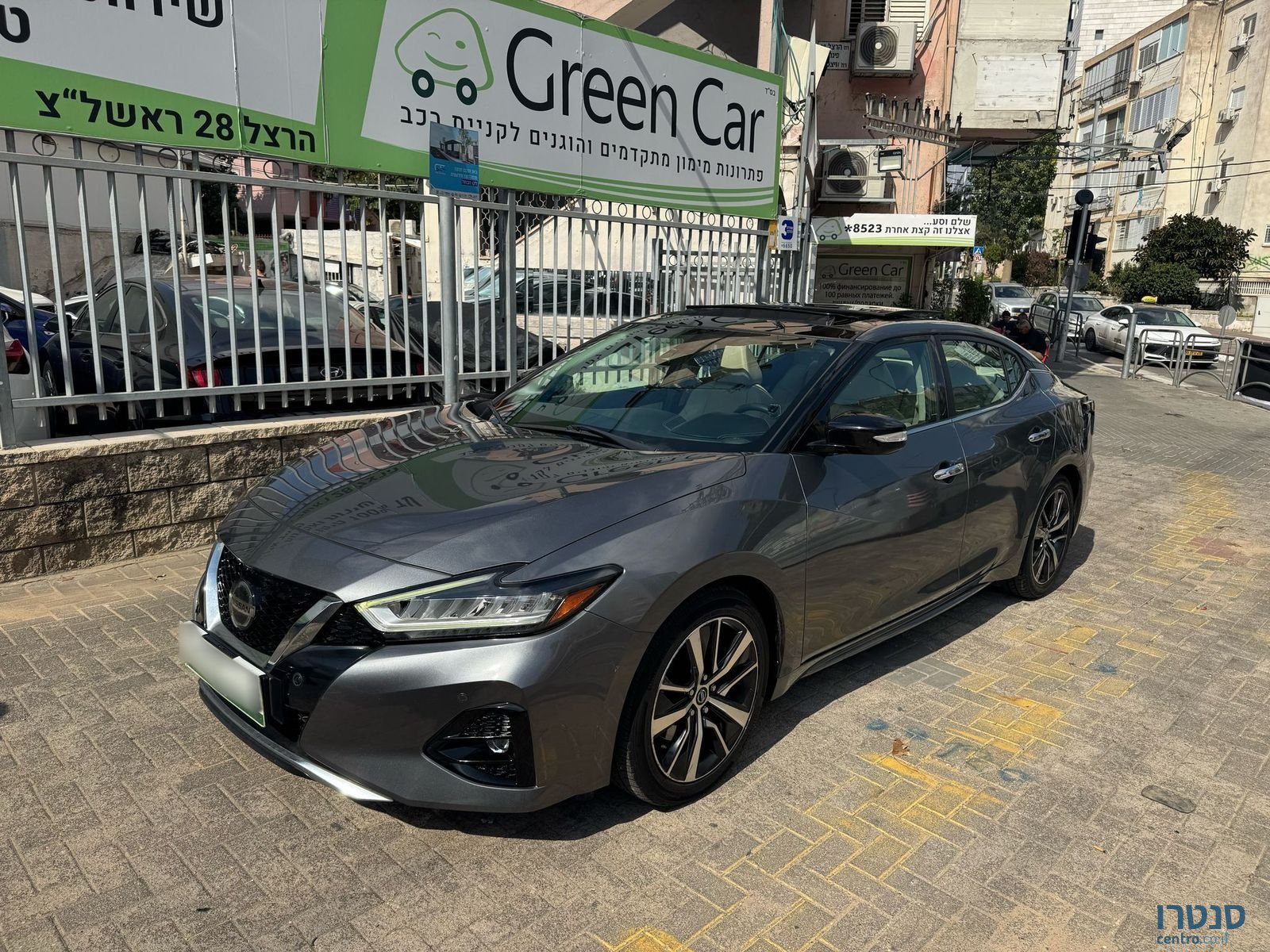 2020' Nissan Maxima photo #1