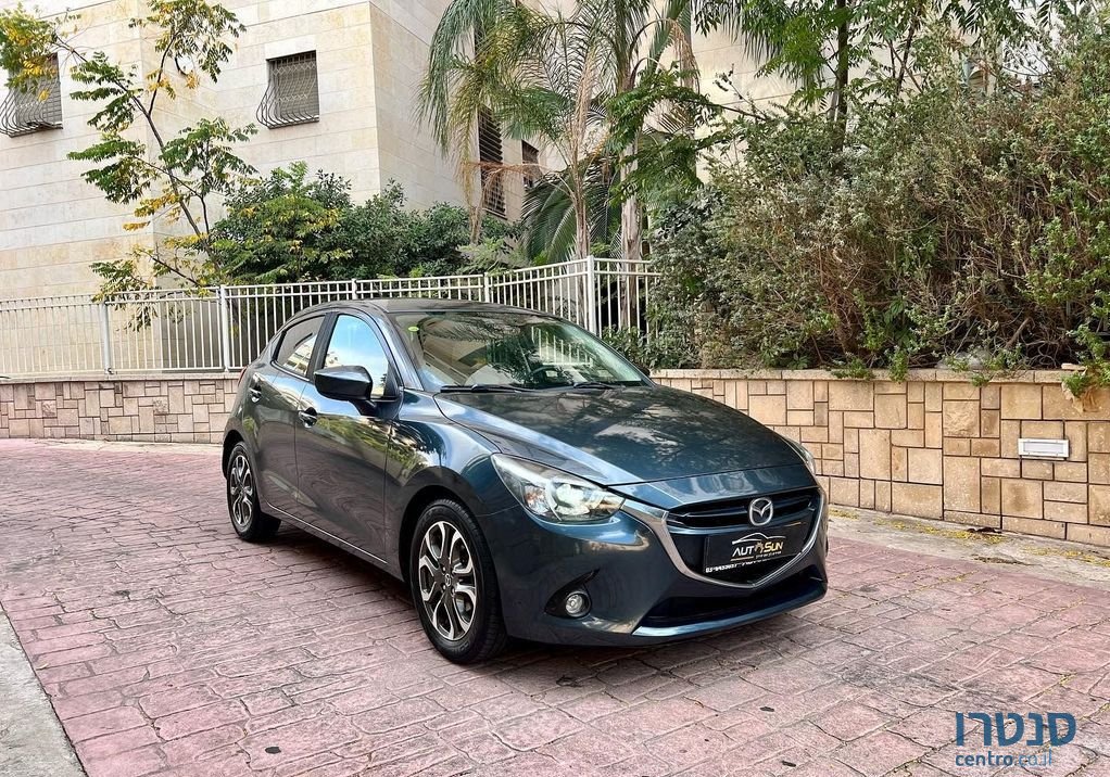 2017' Mazda 2 מאזדה photo #3