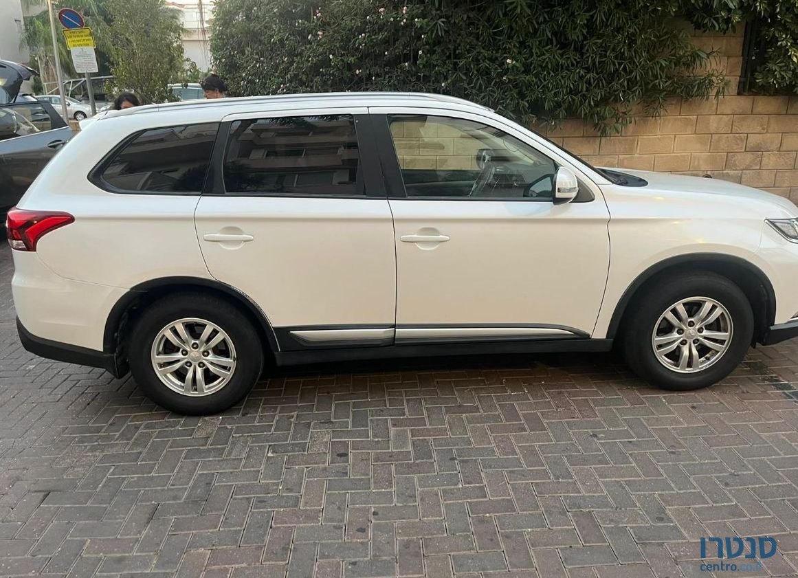 2016' Mitsubishi Outlander מיצובישי אאוטלנדר photo #4