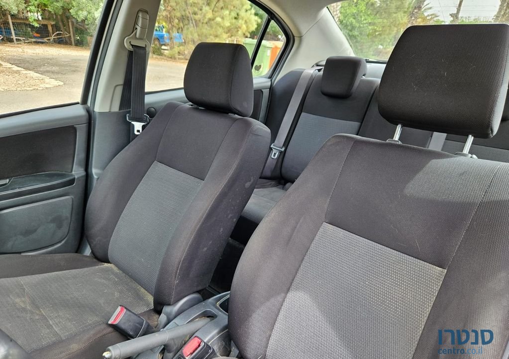 2008' Suzuki SX4 סוזוקי photo #3