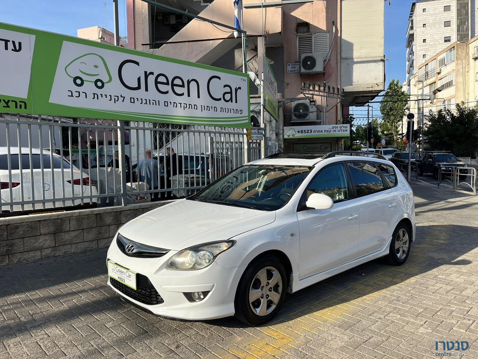 2011' Hyundai i30 photo #5