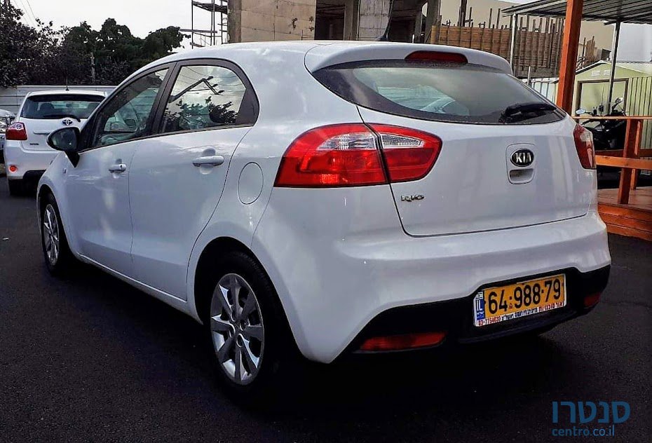 2013' Kia Rio photo #2