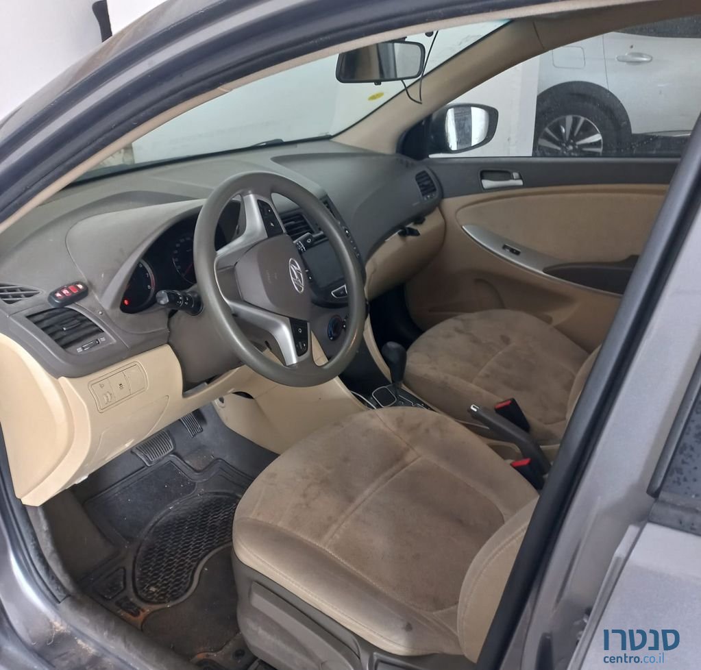 2014' Hyundai i25 יונדאי photo #6