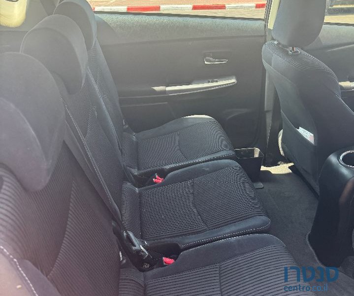 2019' Toyota Prius טויוטה פריוס פלוס photo #5