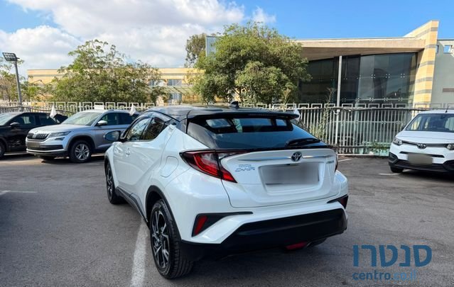 2021' Toyota C-HR טויוטה photo #2