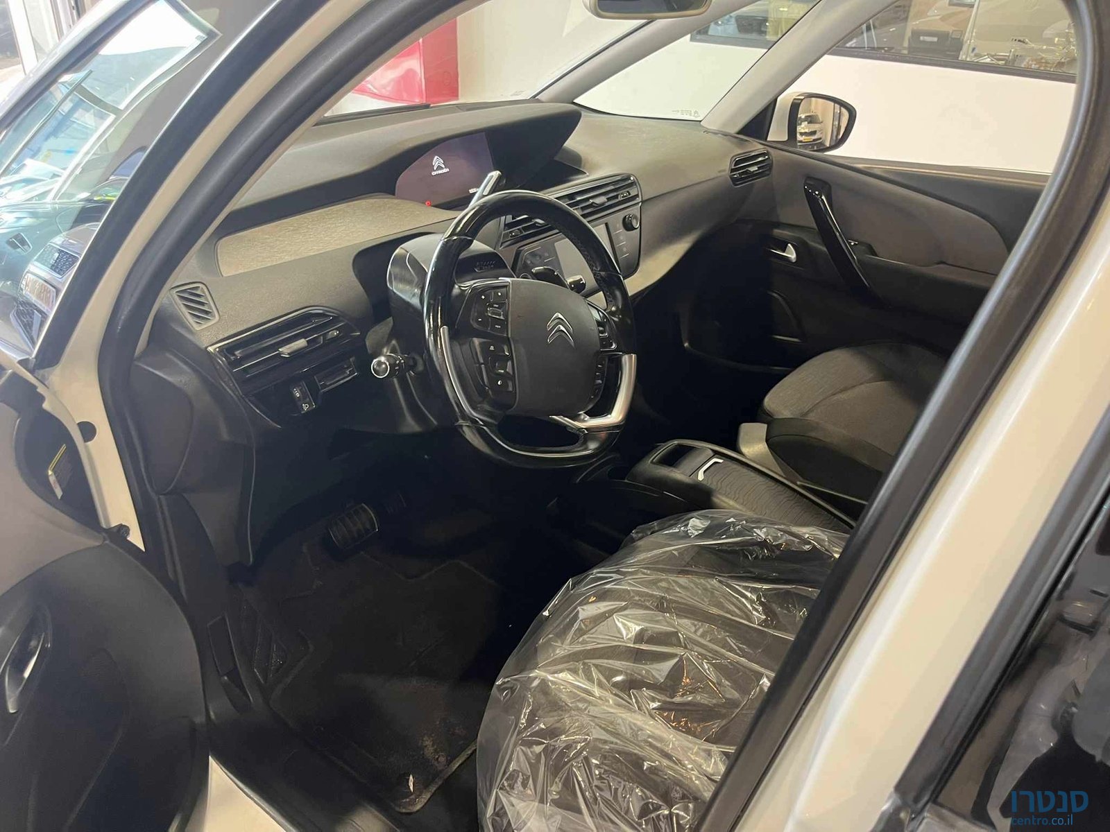 2020' Citroen C4 SpaceTourer photo #5