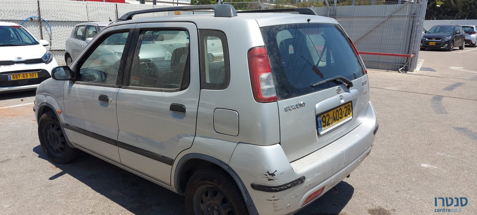 2005' Suzuki Ignis photo #3