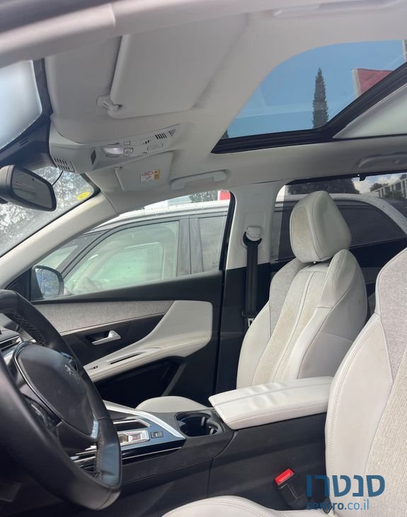 2020' Peugeot 5008 פיג'ו photo #4