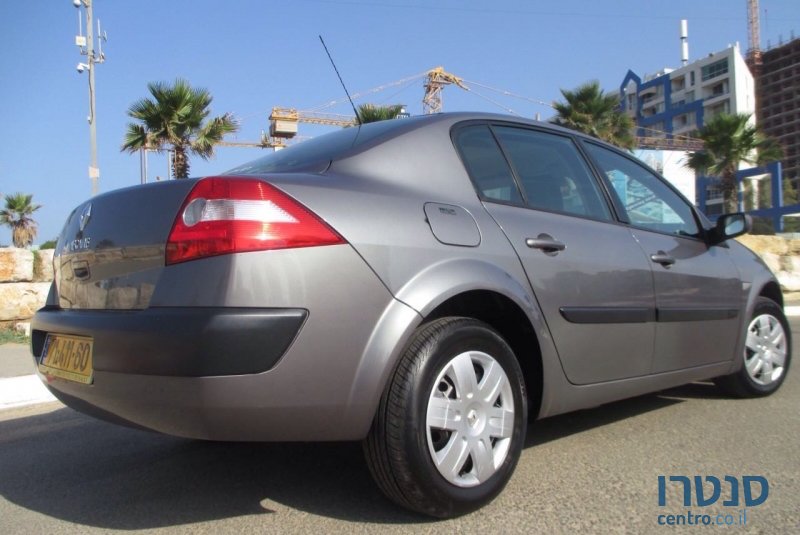 2006' Renault Megane photo #4