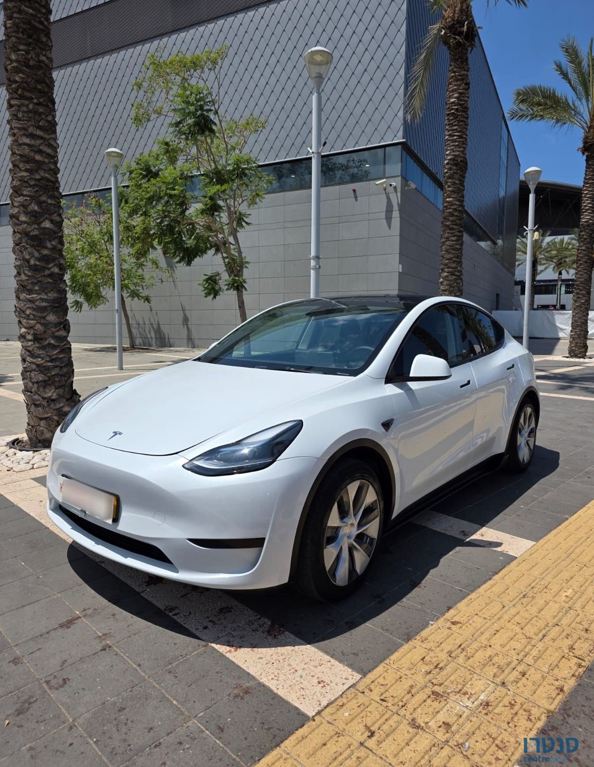 2024' Tesla Model Y טסלה מודל Y photo #1
