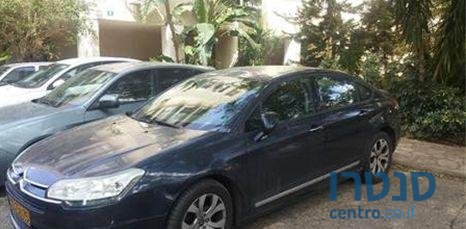 2011' Citroen C5 photo #3